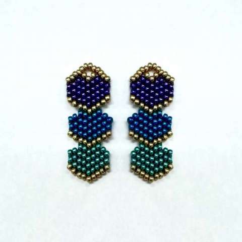  Heart Beep Earrings by Lori Ahlin©2026, Peyote Stitch Class, Beaded earrings, Seed bead earrings, Miyuki beads, Beaded earring class, Peyote class, Bead Class Henderson Nevada, Bead Class Las Vegas, Beaded Peyote earrings, Odd Count Peyote, Peyote Stitch