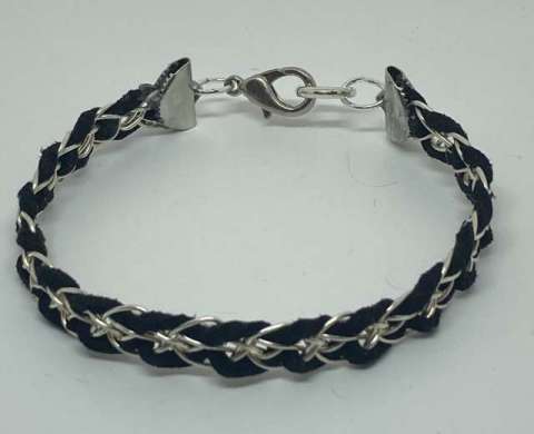 Leather and Wire Bracelet #1 by Cindy Johnson ©2025, 8 strand Kumihimo Braid Class, Flat Braid Kumihimo, Braiding with Wire, Kumihimo bracelet, Kumihimo Class, Japanese braiding