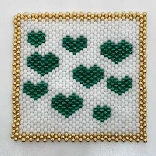 Mug Rug-Hearts Cindy Johnson ©2025, Peyote, Bead Weaving