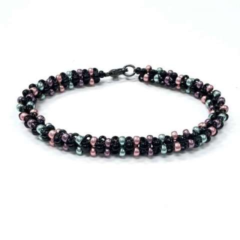 Stitch Club Class – PRAW 3/Prismatic Right Angle Weave by Lori Ahlin©2025, PRAW/Prismatic Right Angle Weave Stitch Class, Beaded Bracelet, Duracoat Seed beads, Beaded bracelet class, Bead Class Henderson Nevada, Bead Class Las Vegas	