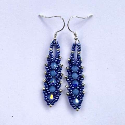 Stitch Club Class – St Petersburg by Lori Ahlin©2024, St Petersburg Stitch Class, Seed Beads, Beaded Earrings, , Miyuki beads, Beaded earring class, St Petersburg Stitch, Bead Class Henderson Nevada, Bead Class Las Vegas, Basic bead stitch	