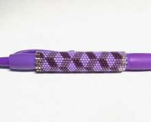 Cubed Pen by Lori Ahlin©2023, Beaded Pen, Delica beads, Beads, Optical Illusions, Beaded Illusion, Beaded Pen Class, Miyuki Beads